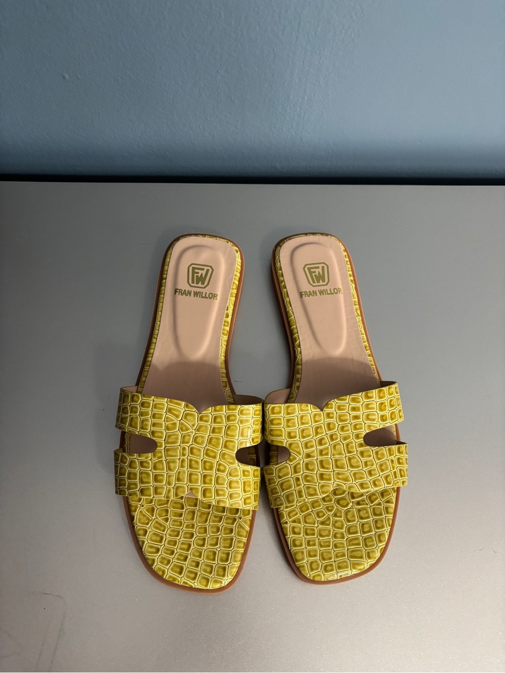 Fran Willor Croc Embossed Sandals